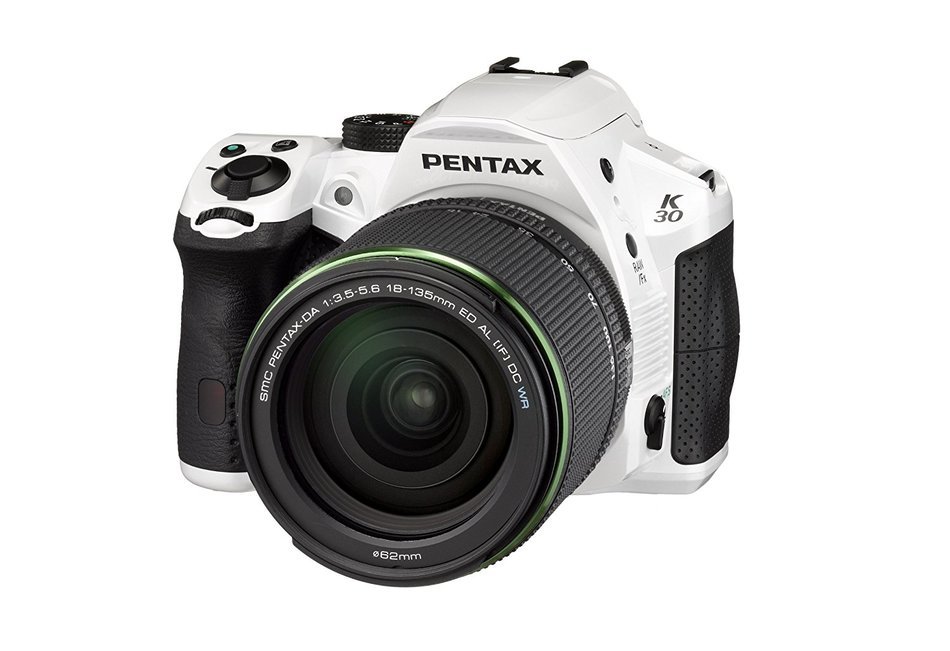 Pentax K-30 16 MP CMOS Digital SLR 18-135 WR Lens Kit Crystal White N7