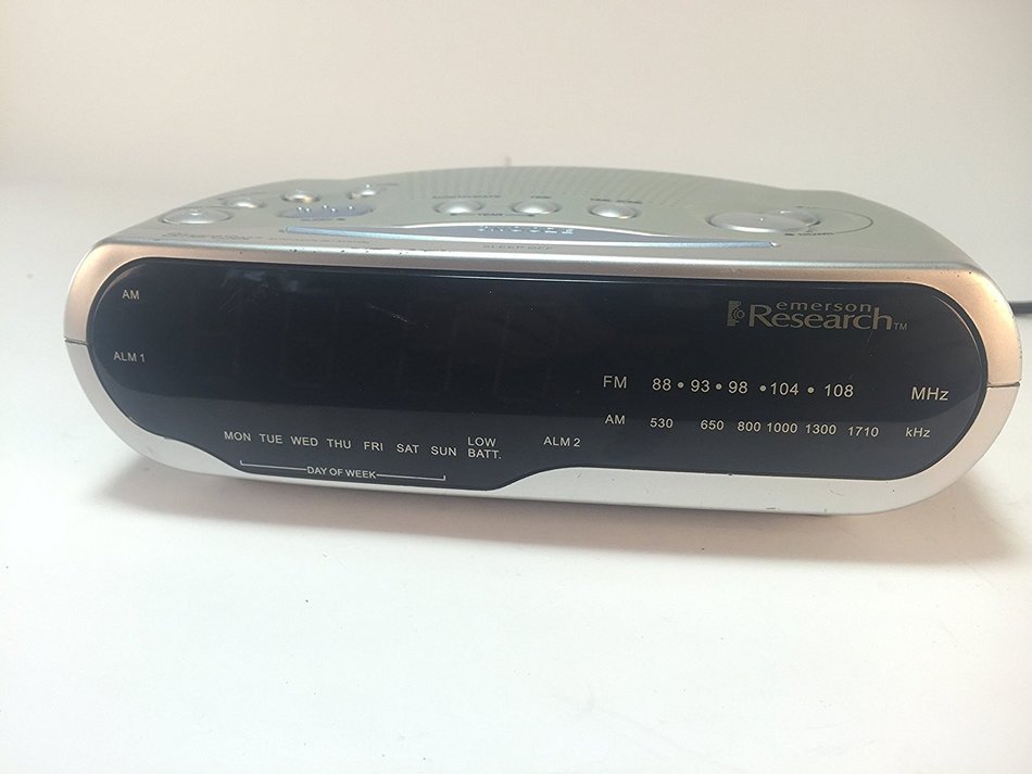 Emerson Smartset Dual Alarm Clock Radio CK 1850 N6