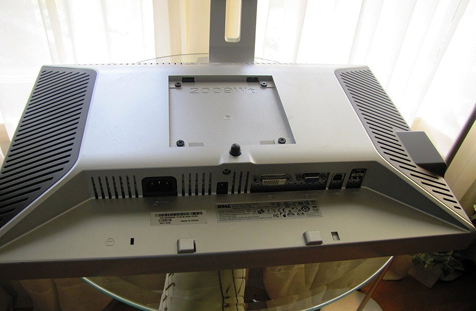 LCD MONITOR DELL,2009WT, VGA & DVI, 20 LCD, BLACK, REGULAR STAND N4