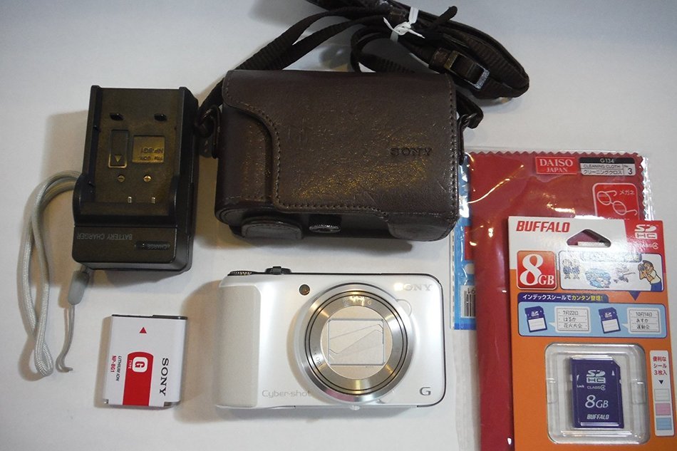 SONY Cyber-shot HX10V (18.2MP/x16 Optical zoom) White - International Version (No Warranty) N8