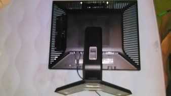 Dell E178FPV Flat Panel Monitor-1280x1024 Black and Silver-E178FPV N5