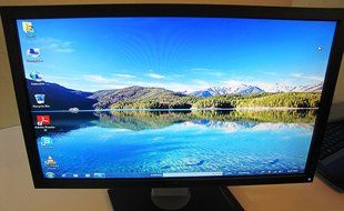Dell Professional P2211H 21.5&quot; Widescreen LED Monitor N4