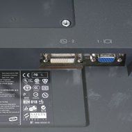 Lenovo IBM Premium ThinkVision L19 19 Inch LCD monitor 1280 x 1024 (Certified Refurbished) N6