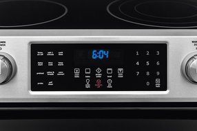 Electrolux EI30EF45QSIQ-Touch 30" Stainless Steel Electric Slide-In Smoothtop Range - Convection N4