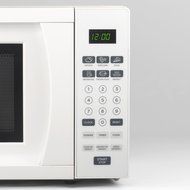 Westinghouse WCM770B 700 Watt Counter Top Microwave Oven, 0.7 Cubic Feet, Black Cabinet N6