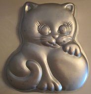 Wilton Cake Pan: Kitten/Kitty/Cat/Ice Cream Cone/Hippo (502-1972, 1979) N2
