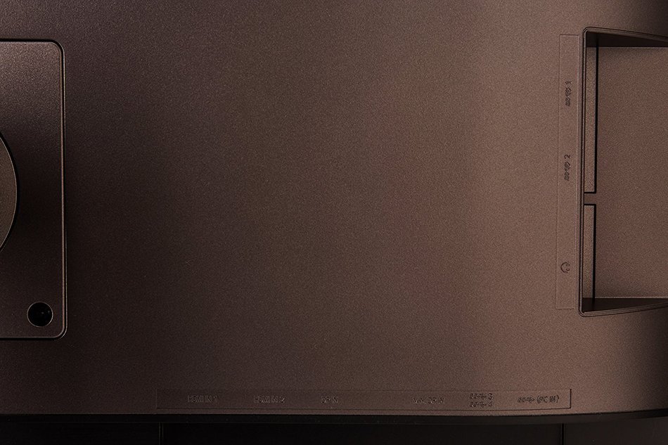 Samsung 28" Screen LCD Monitor (U28E850R) N4