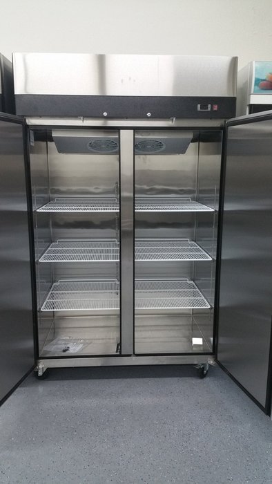 2 Door Stainless Steel Reach In Commercial Freezer N4