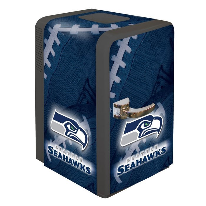 Boelter Brands NFL Portable Party Fridge N2