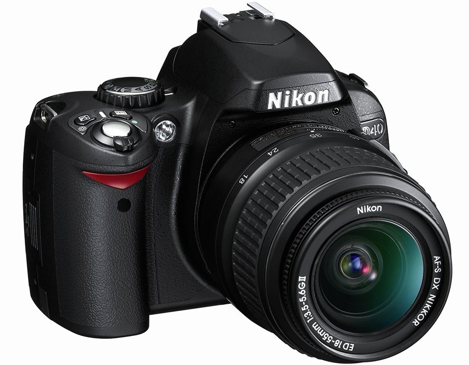 Nikon D40 6.1MP Digital SLR Camera Kit with 18-55mm f/3.5-5.6G ED II Auto Focus-S DX Zoom-Nikkor Lens N3