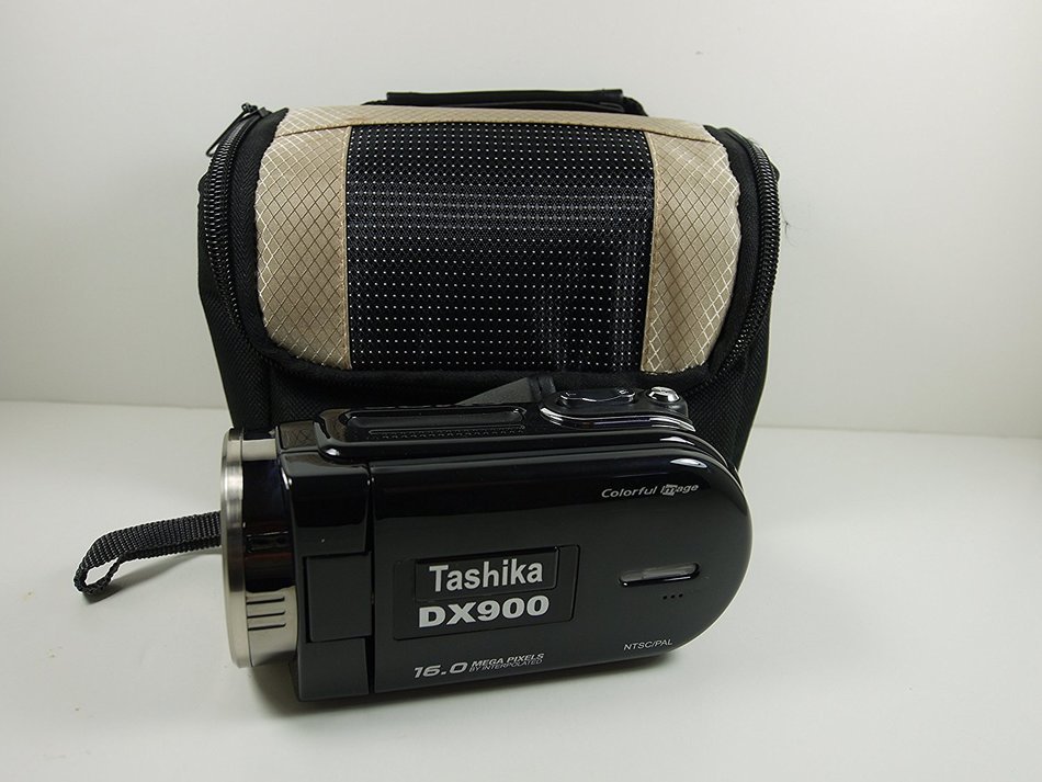 Tashika DX900 16MP Digital Camcorder/Camera w/8x Zoom 3.0" LCD & Case - Red