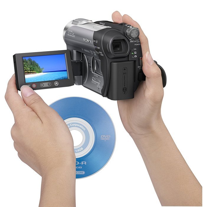 Sony DCR-DVD308 1MP DVD Handycam Camcorder with 25x Optical Zoom (Discontinued by Manufacturer) N8