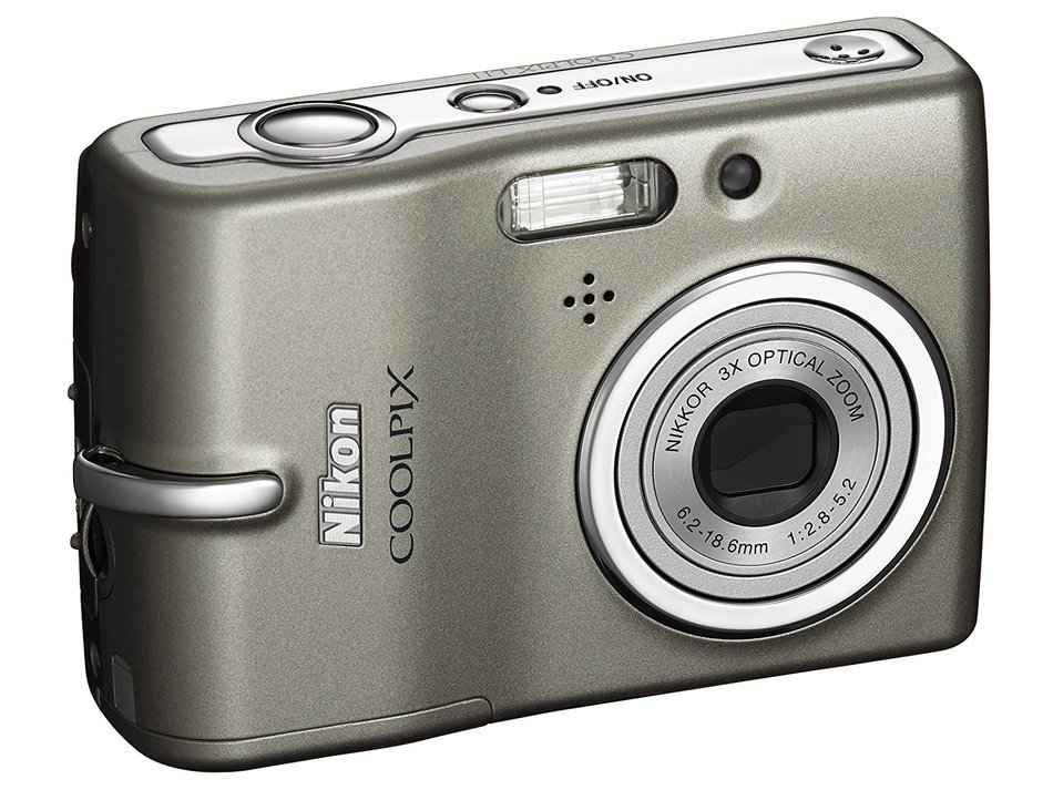 Nikon Coolpix L11 6MP Digital Camera with 3x Optical Zoom (OLD MODEL) N4