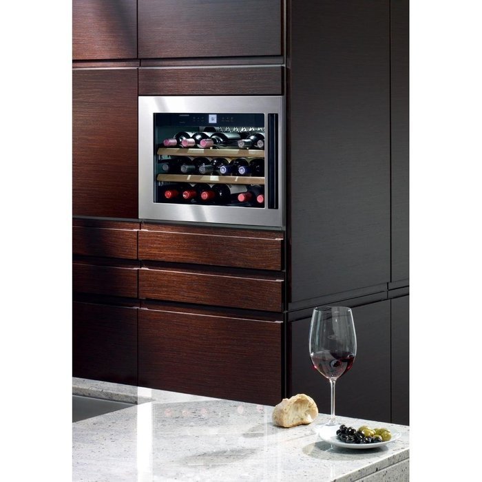 Liebherr HWS-1800 Built-in, Integrated Wine Cabinet, 18 bottle capacity, Stainless Steel door, LED dimmable lights