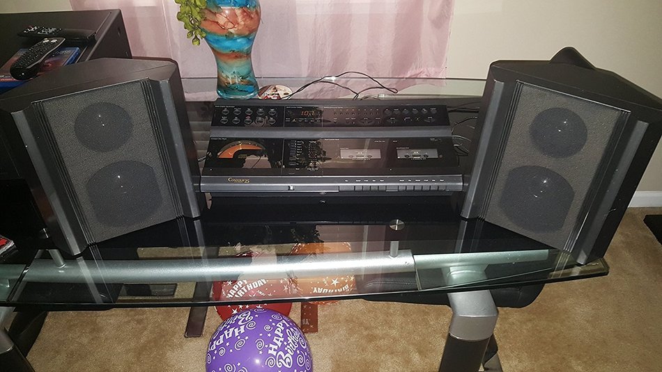 Vintage Contour Soundsys 25 - CD/Tape Deck/AM-FM/ with 2 way Speakers N2