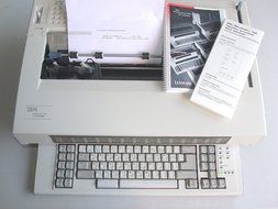 IBM Lexmark Wheelwriter 1500 Typewriter - Wide Carriage - 10K Storage - (Reconditioned)