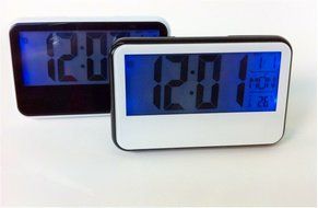 Surborder Shop Digital Alarm Clock Battery Operated with Large Display, Snooze - Travel Alarm Clock and Home Alarm... N26