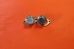 Transistors silicon P302 USSR 6 pcs N2