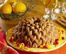 Nordic Ware Chrysanthemum Bundt Pan