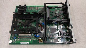 Q7517-67909 HP Color LaserJet 4730MFP Formatter Board Assembly NEW PULL N2