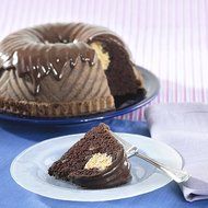 Nordic Ware Pro Cast Original Bundt Pan, 12 Cup N4