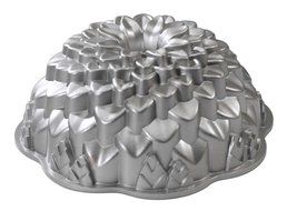 Nordic Ware Chrysanthemum Bundt Pan N2
