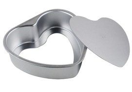 SNW Heart-shaped High-temperature Oven with Baking Molds