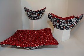 Microwave Bowl Cozies // Reversible // Set of 3 // 1 Small Bowl Cozy // 1 Medium Bowl Cozy // 1 Dinner Plate Cozy... N24
