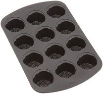 Wilton 2105-0693 12-Cavity Nonstick Square Treat Cake Pan N12