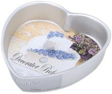 Wilton Decorator Preferred 10-Inch Heart Shaped Cake Pan N3