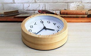 Simple Creative Time Return Style Arabic Numbers Desk Clock Table Clock Alarm Clock
