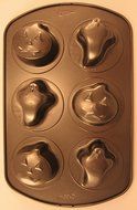 Wilton Halloween 6 Cavity Nonstick Mini Cake Pan N2