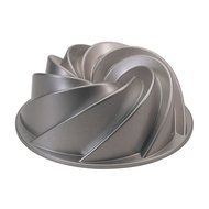 Nordic Ware 80602 Aluminum 10-Cup Non-Stick Bundt Pan