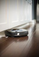 Hoover BH70700 Quest 700 Bluetooth Enabled Robot Vacuum Cleaner N5