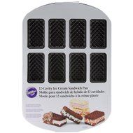 Wilton 2105-0693 12-Cavity Nonstick Square Treat Cake Pan N15