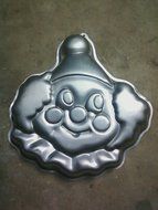 Wilton 1-2-3 Circus Clowns Cake Pan