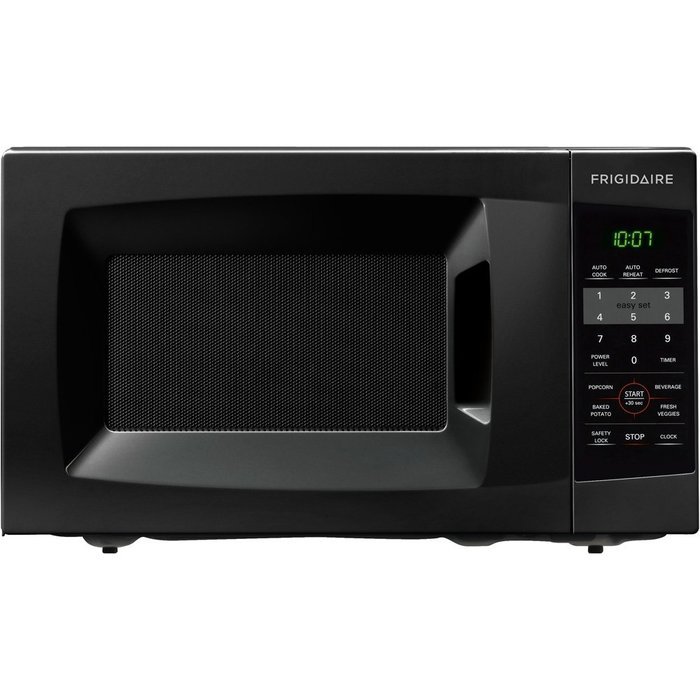 Frigidaire FFCM0724LB 700-watt Countertop Microwave, 0.7 Cubic Feet, Black
