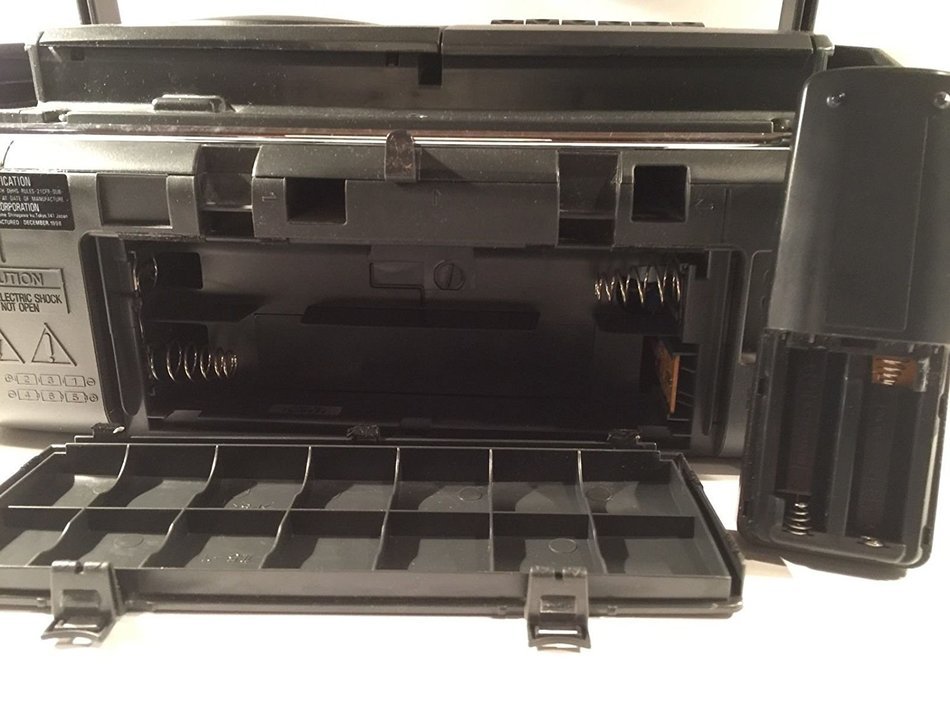 Sony CD Radio Cassette Recorder Mega Bass Model CFD-V25 With Remote N3