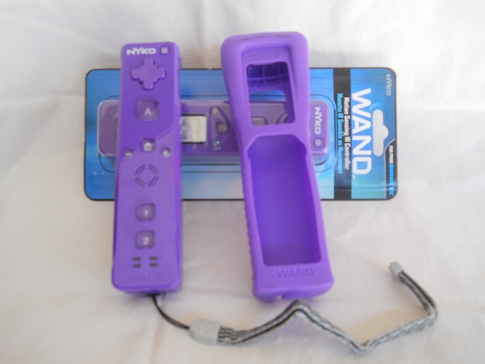 Wireless Motion Sensing Wand for Nintendo Wii Featuring Trans-Port Technology N5