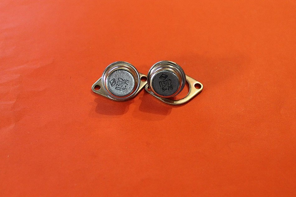 Transistors silicon P302 USSR 6 pcs N2