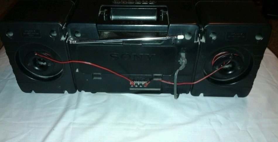 Vintage Sony Cfs-1030 Boombox Detachable Speakers Stereo Cassette Tape Player N4