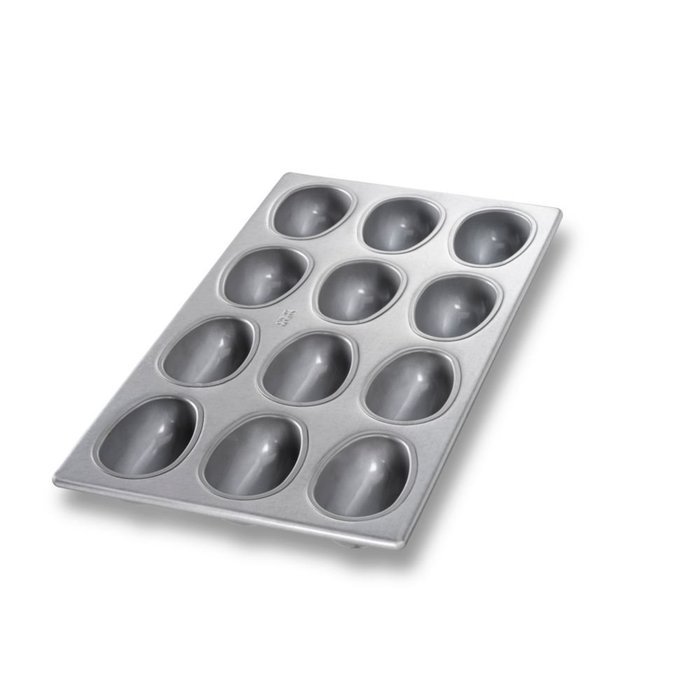 Chicago Metallic 47685 Aluminized Steel Small Egg / Football Cake Pan