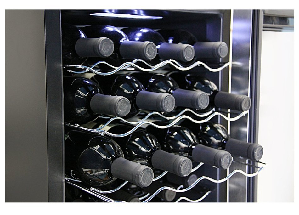 Whynter 20 Bottle Thermoelectric Wine Cooler with Black Tinted Mirror Glass Door N4