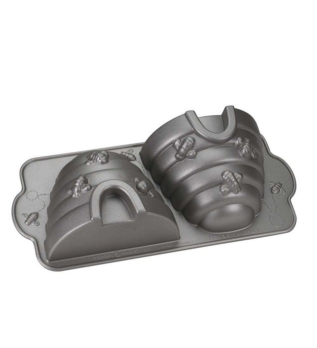 USA-Made Beehive Cake Pan