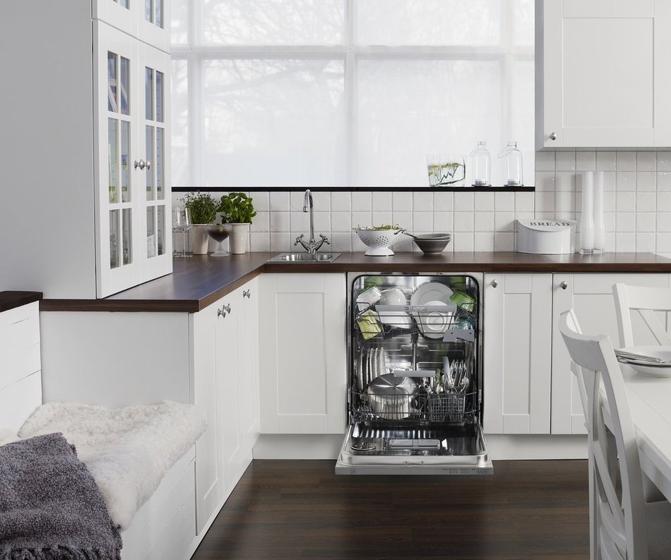 XXL Tank 6 Programs Dishwasher Finish: White N3