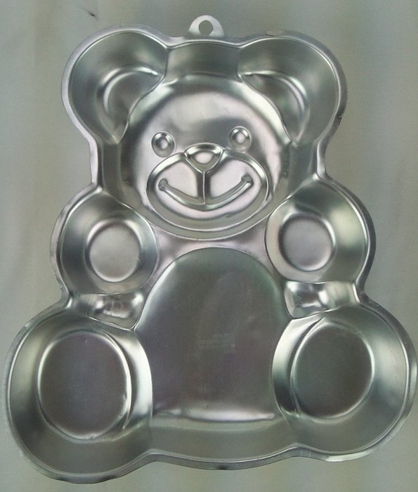 Wilton Huggable Teddy Bear Pan