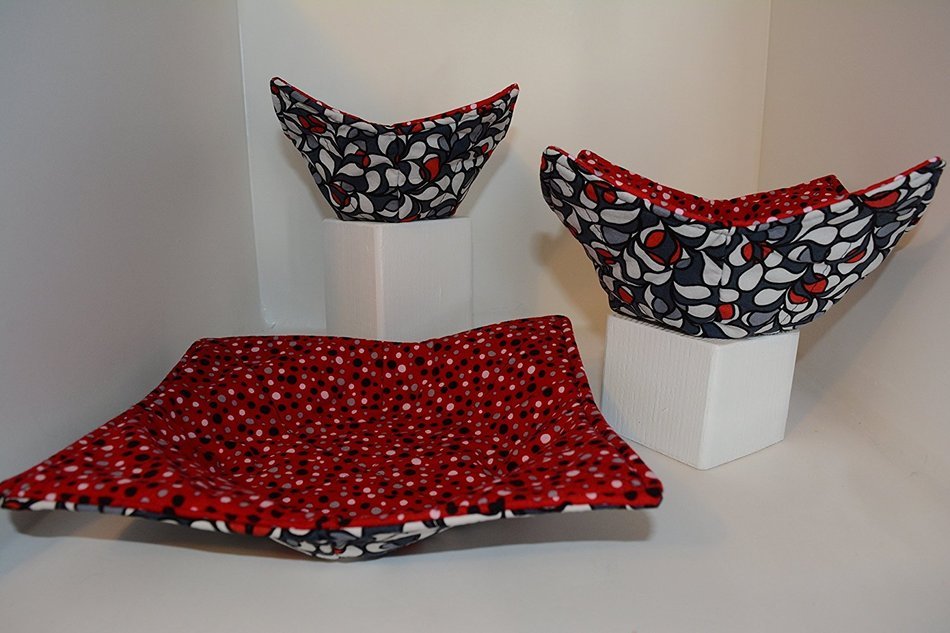 Microwave Bowl Cozies // Reversible // Set of 3 // 1 Small Bowl Cozy // 1 Medium Bowl Cozy // 1 Dinner Plate Cozy... N24
