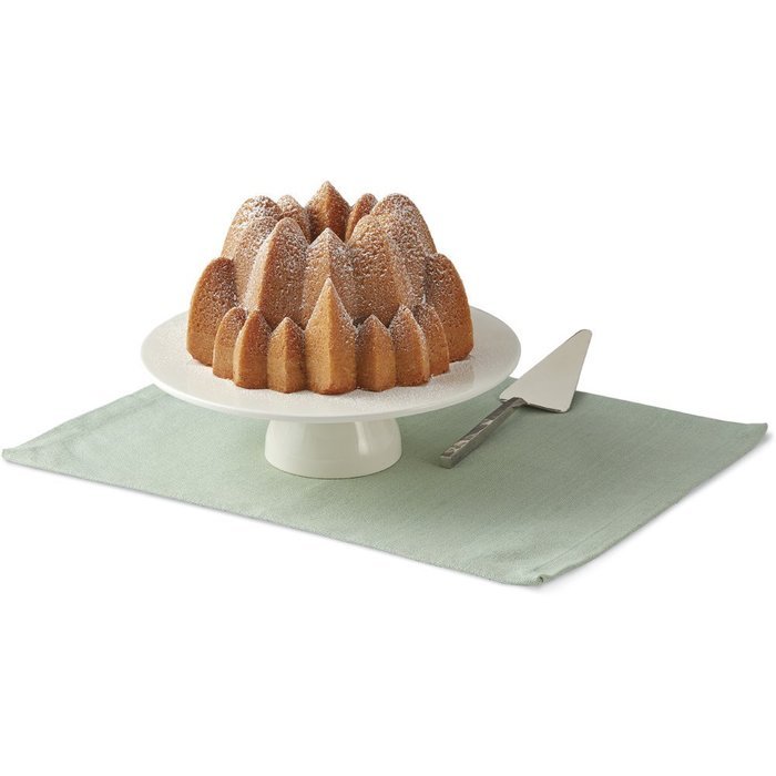 Wilton Dimensions Decorative Fluted Tube Pan N3