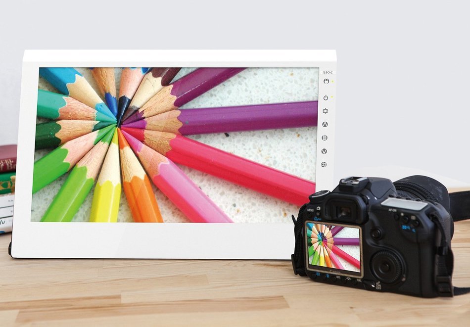 GeChic 2501C 15.6" Portable Monitor with HDMI, VGA Inputs N3