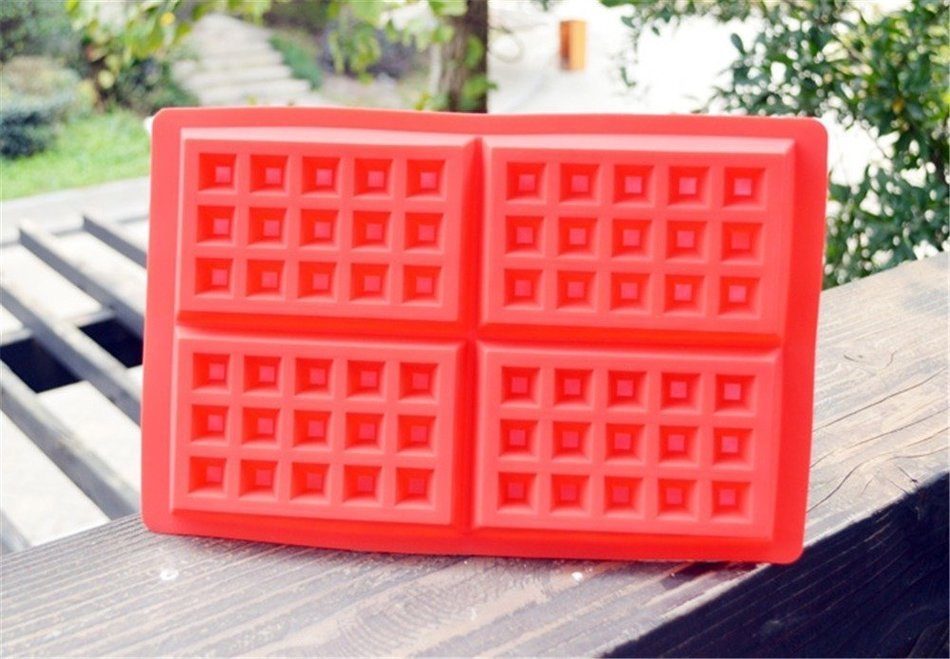 SNW Silicone Waffle Mold Cake Mold Baking Mold,Color Random N3